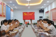 “赵书记，您支部捐助的母鸡下蛋了”......