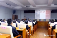 当妻子手术需要陪护与上党课冲突时，他这样选择......